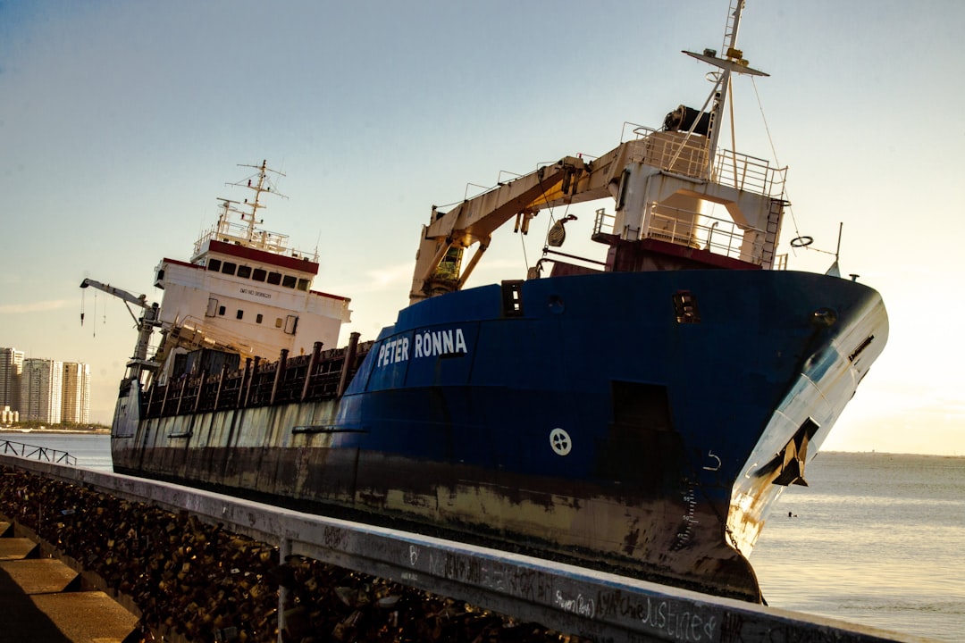 Systemy telemetryczne w żegludze – jak monitorować statek na odległość