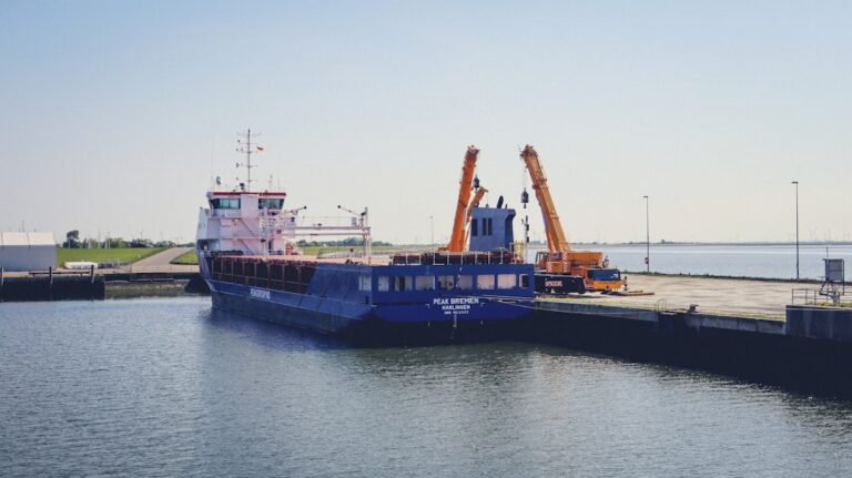 Ochrona środowiska w żegludze – czy transport wodny jest w pełni ekologiczny