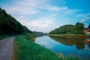 Hydrografia polskich dróg wodnych – jak wygląda monitoring stanu rzek