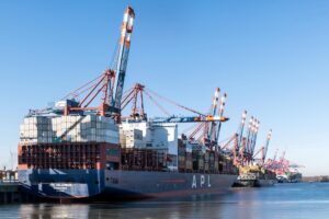 Nowe przepisy prawne dotyczące przewozów towarowych w żegludze śródlądowej