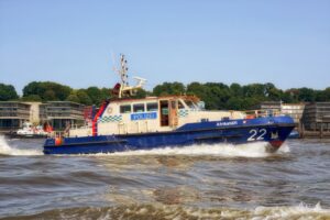 Nowe typy jednostek pływających – innowacje i przyszłość w budownictwie taboru