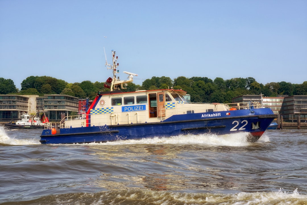 Nowe typy jednostek pływających – innowacje i przyszłość w budownictwie taboru