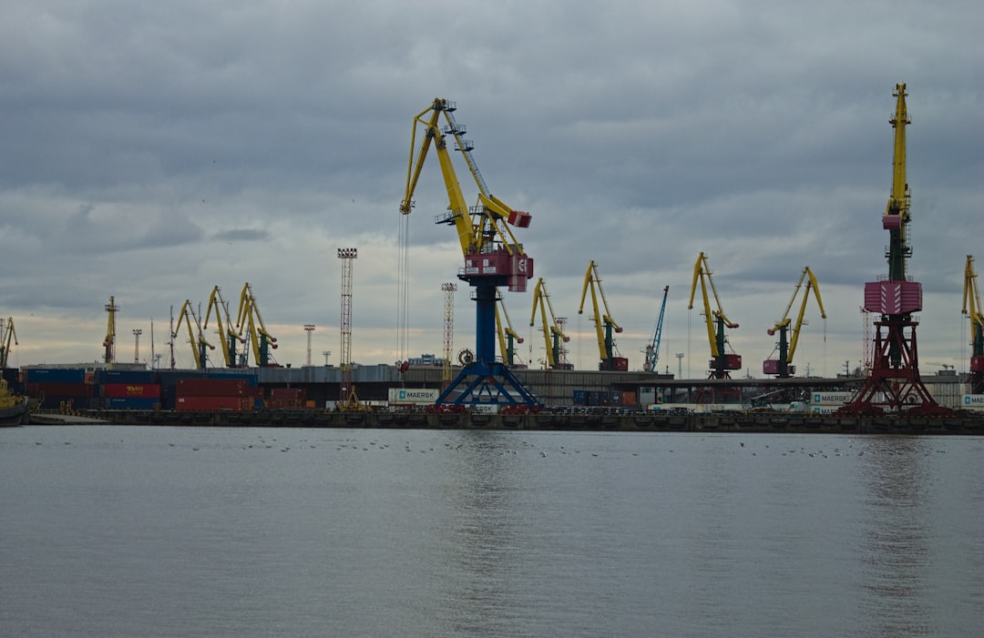 Rola polskich stoczni w budowie taboru śródlądowego – perspektywy i wyzwania