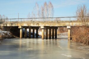 Problemy hydrologiczne Wisły - wpływ niskiego stanu wody na transport