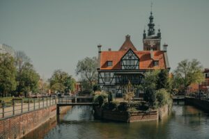 Turystyka wodna w okolicach Wrocławia – rejsy pasażerskie i atrakcje