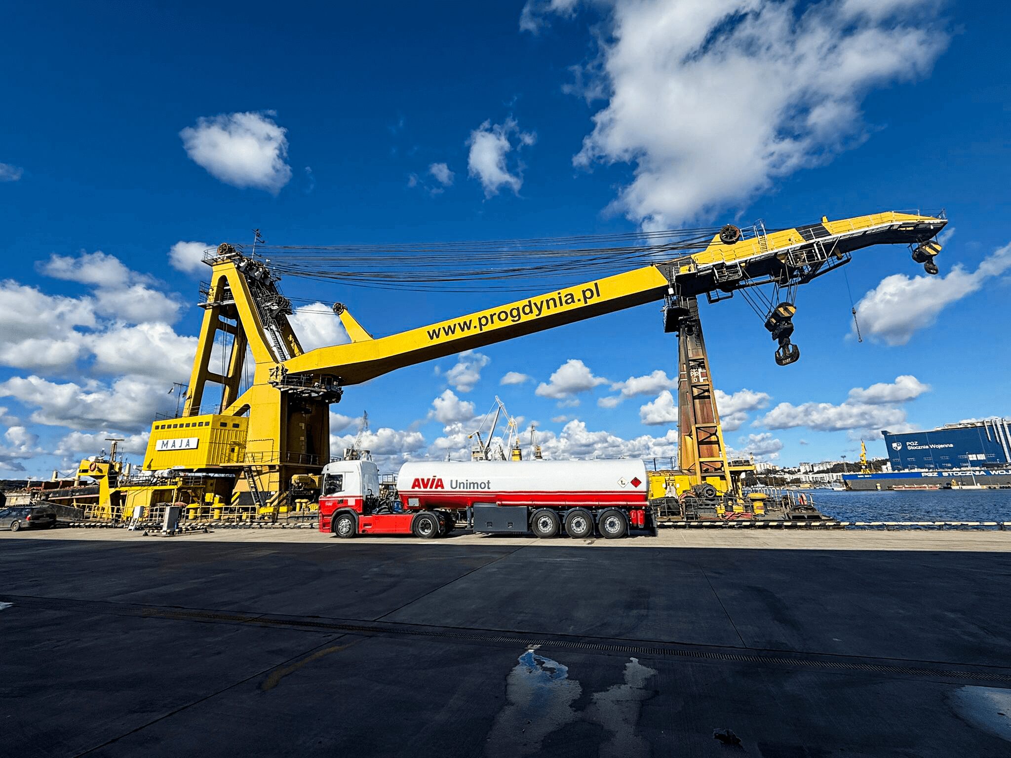 Proces bunkrowania statków w porcie